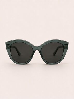 Classic Cat-Eye Women's Sunglasses in Dark Green